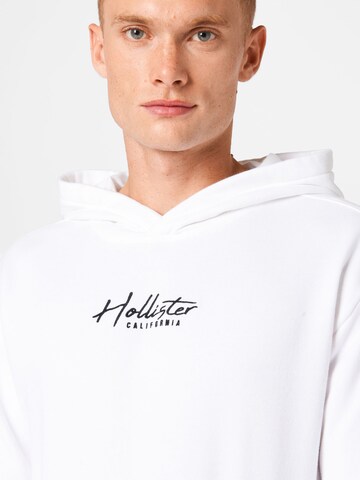 HOLLISTER Sweatshirt in White