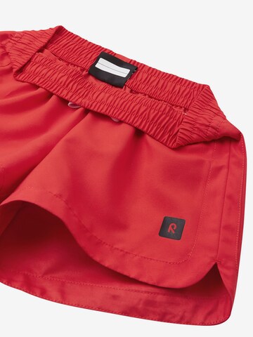 Reima Badeshorts in Rot