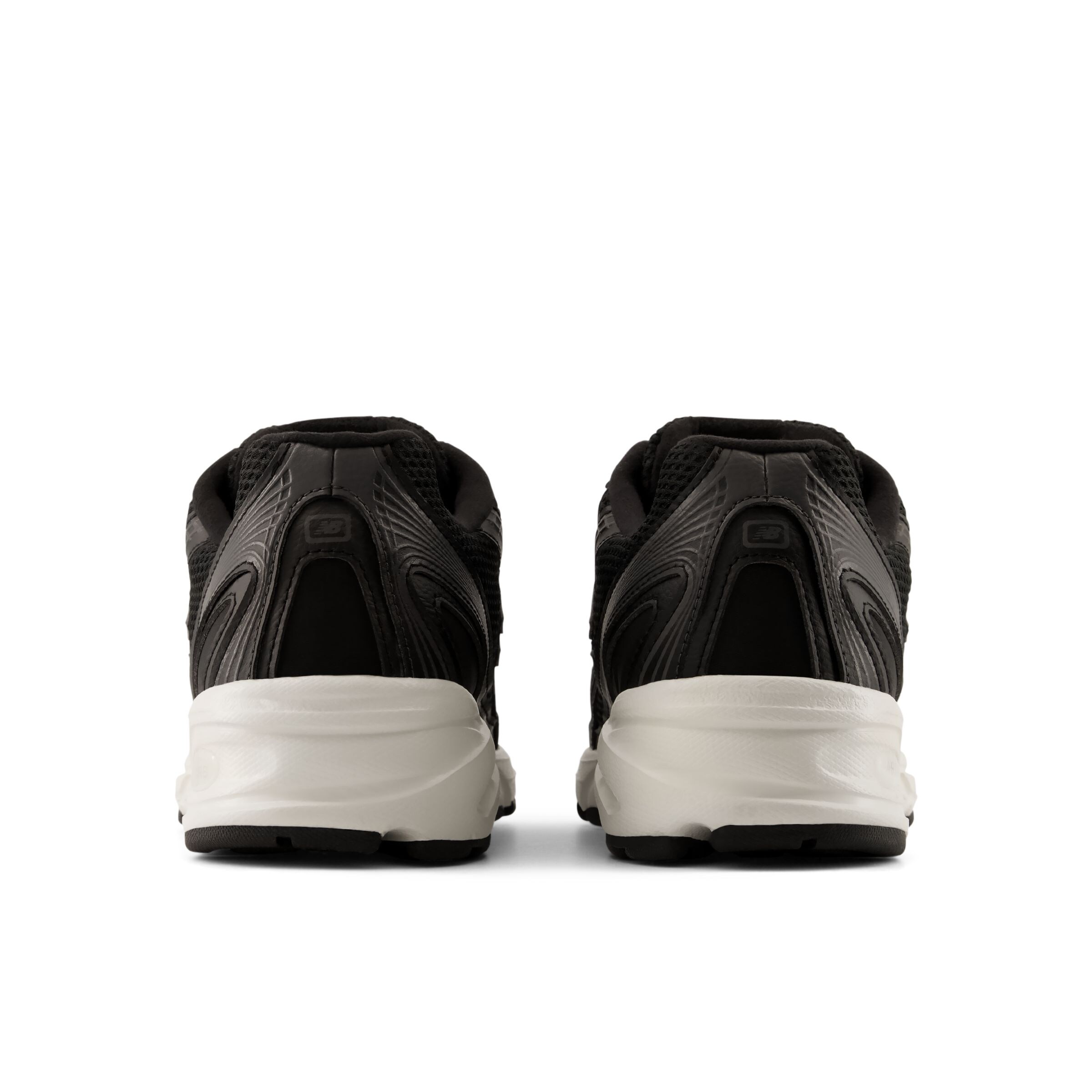 new balance 'Sneaker 740'. in Schwarz