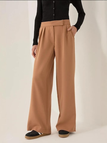 Hiccup Wide Leg Hose in Braun