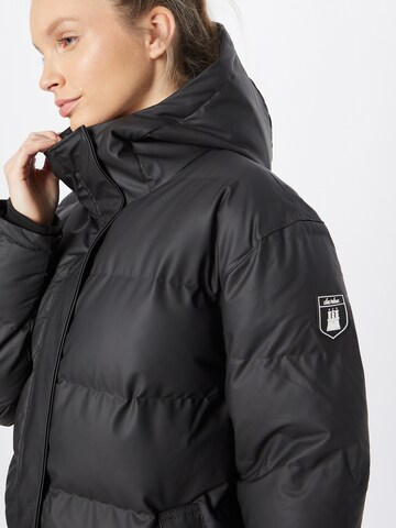 Derbe Winter Coat in Black