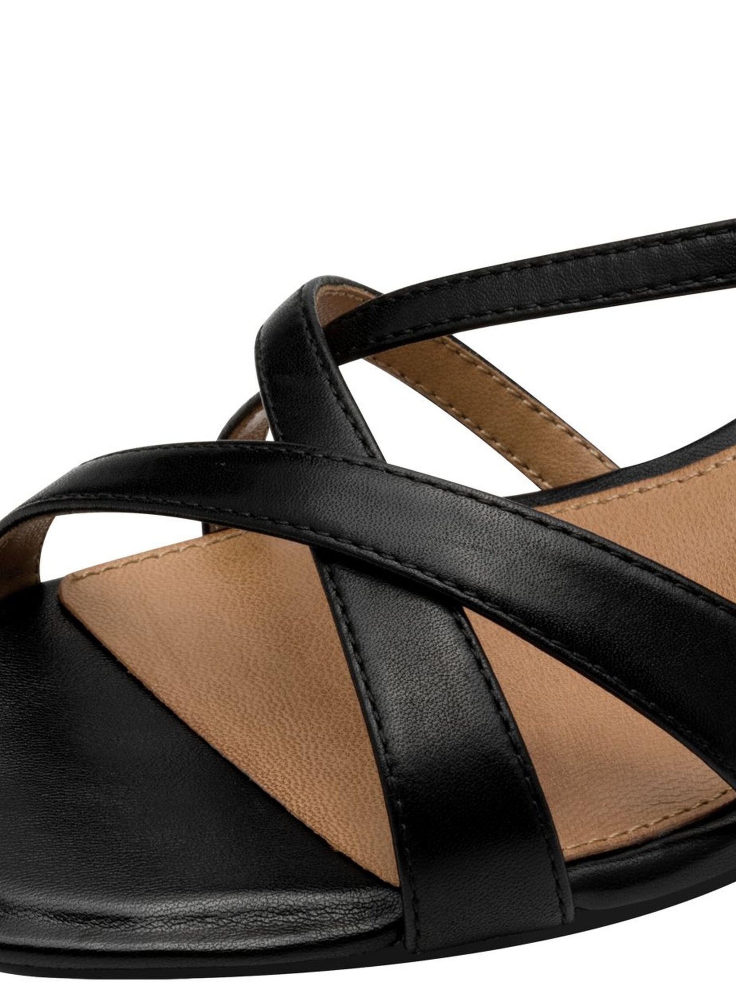 Sandales à lanières Tamaris en noir