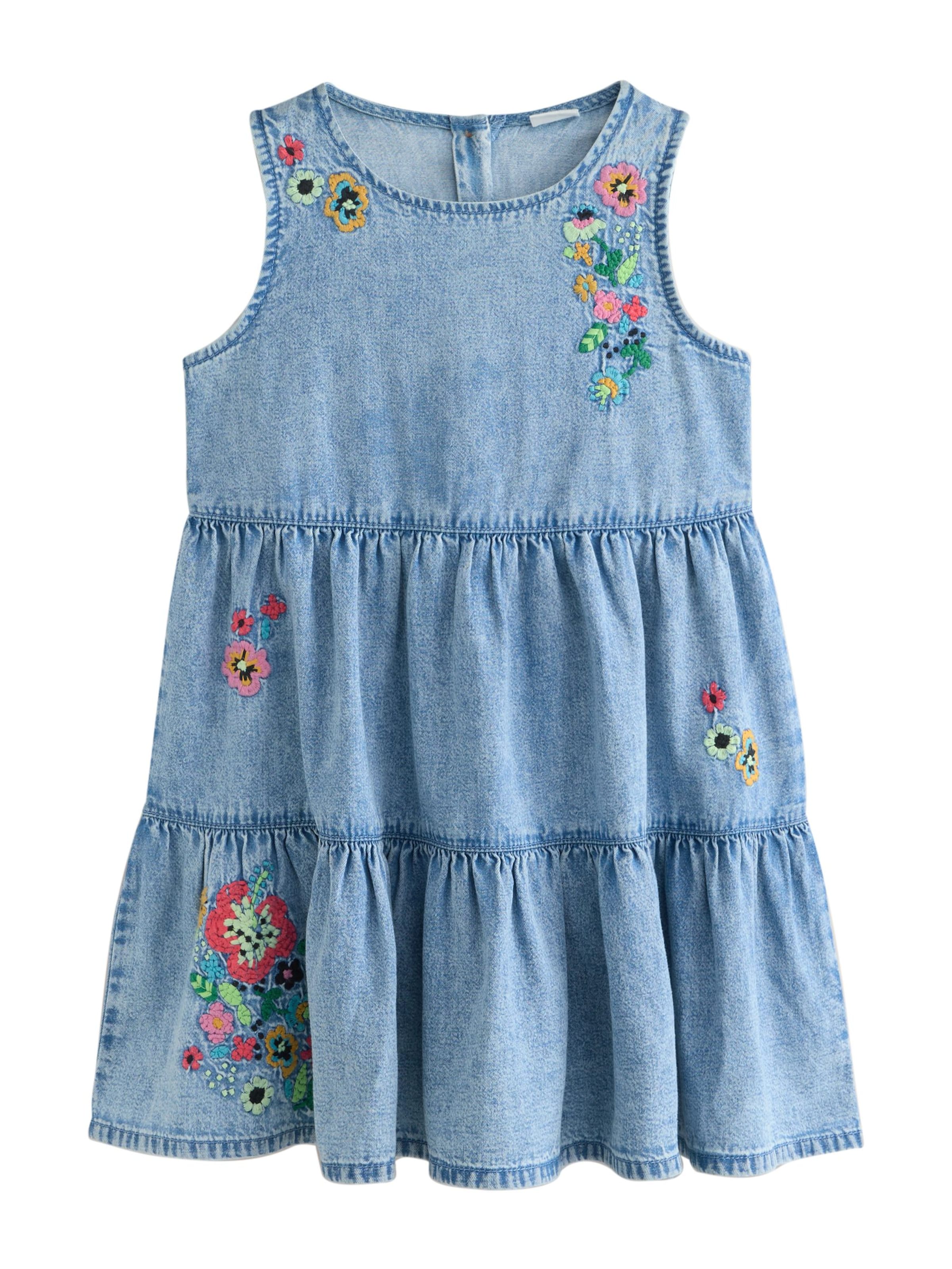 Rochie de la Next pe albastru: față