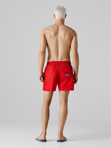 Red Bull Racing x Pepe Jeans Badehose 'RBR' in Rot