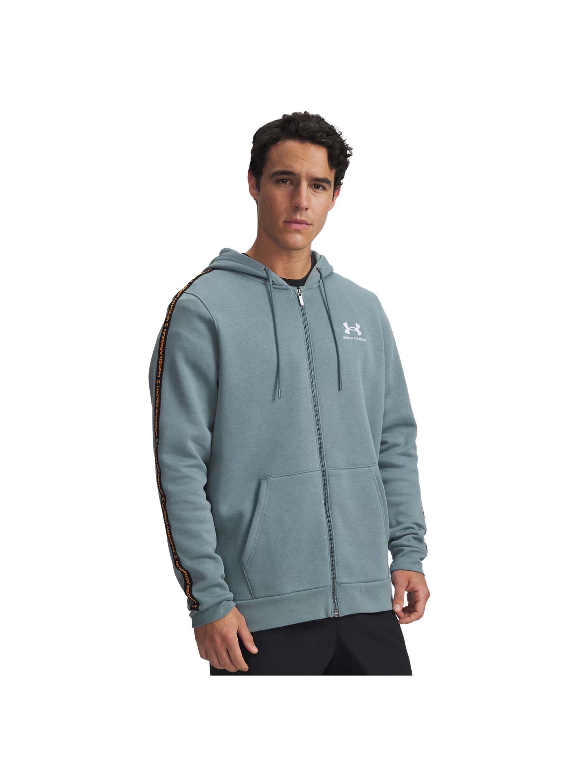 UNDER ARMOUR Sweatshirt in Blue: front