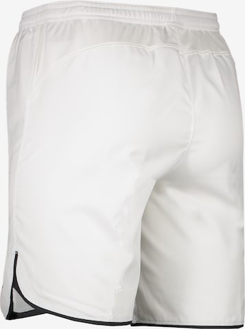 NIKE Loosefit Sportshorts 'Laser V' in Weiß