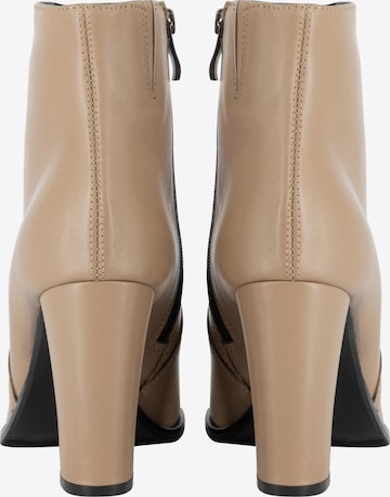 faina Ankle Boots in Beige