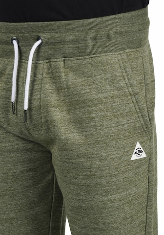 BLEND - Tapered Pantalón 'Henny' en verde
