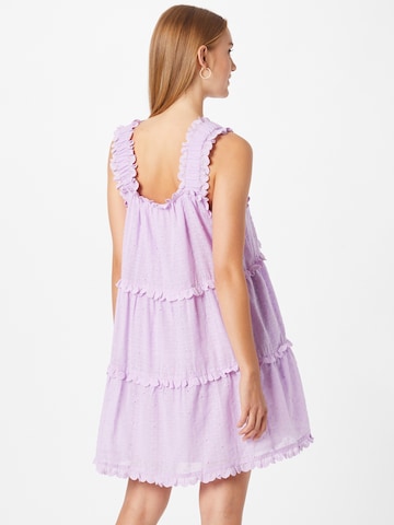 ABOUT YOU Limited - Vestido 'Janine' by Janine Jahnke' em roxo