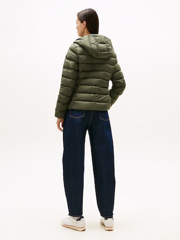 Tommy Jeans Jacke in Grün