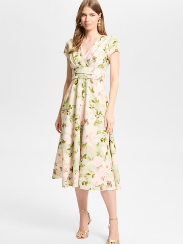 Robe SWING en vert : devant