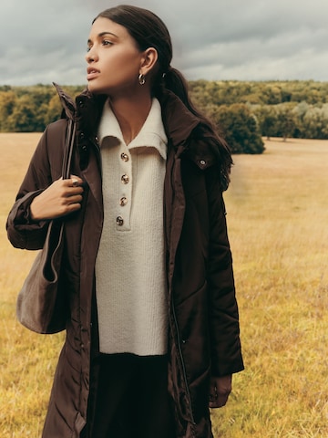 Friends Like These Sweater in Beige