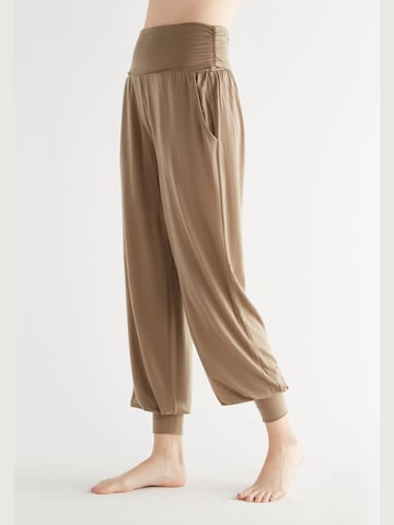 True North Loose fit Pants 'Yogahose' in Brown