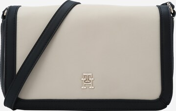 Sac à bandoulière 'Essential' TOMMY HILFIGER en beige : devant