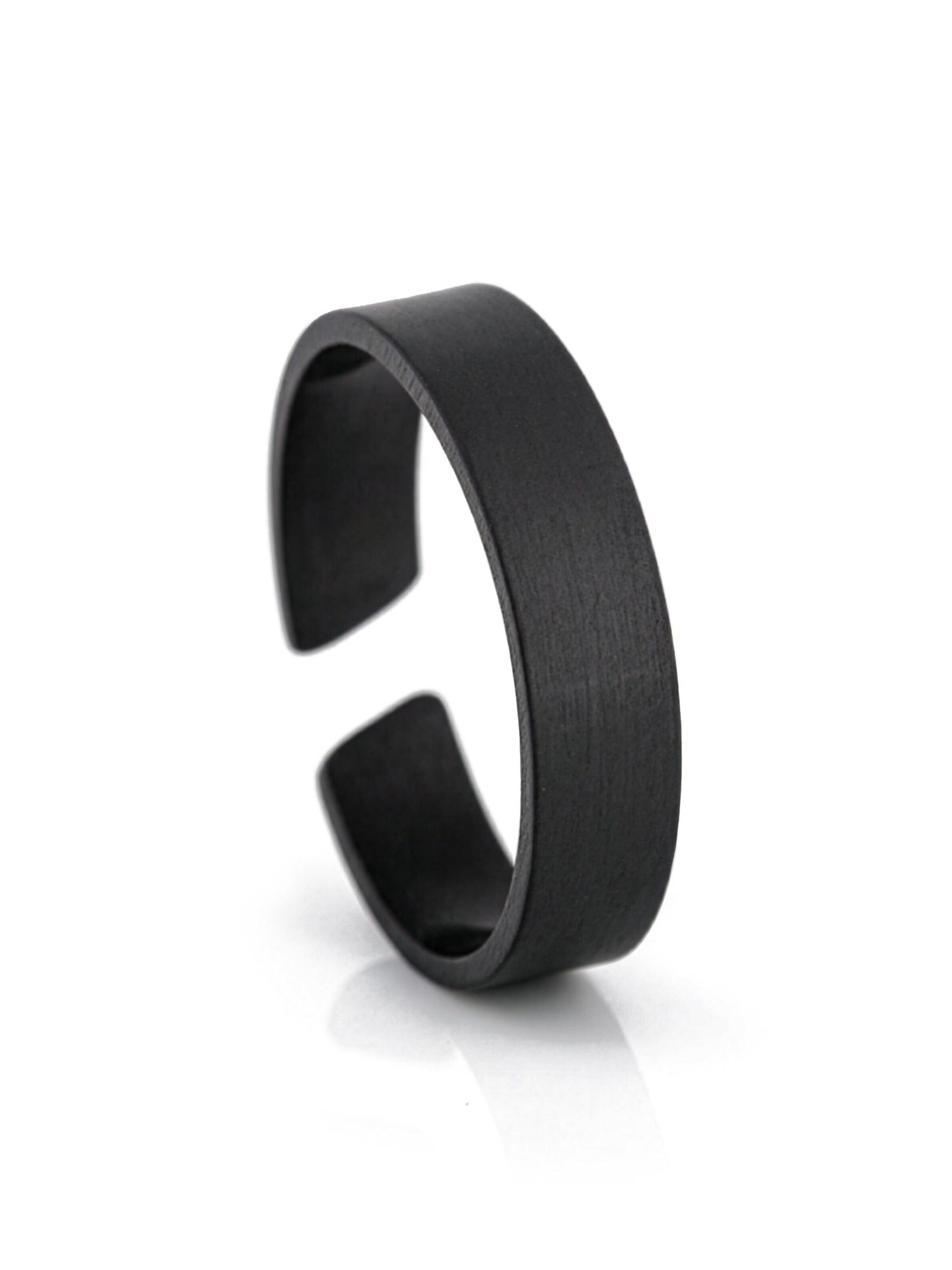 Akitsune Ring 'Liber' in Black