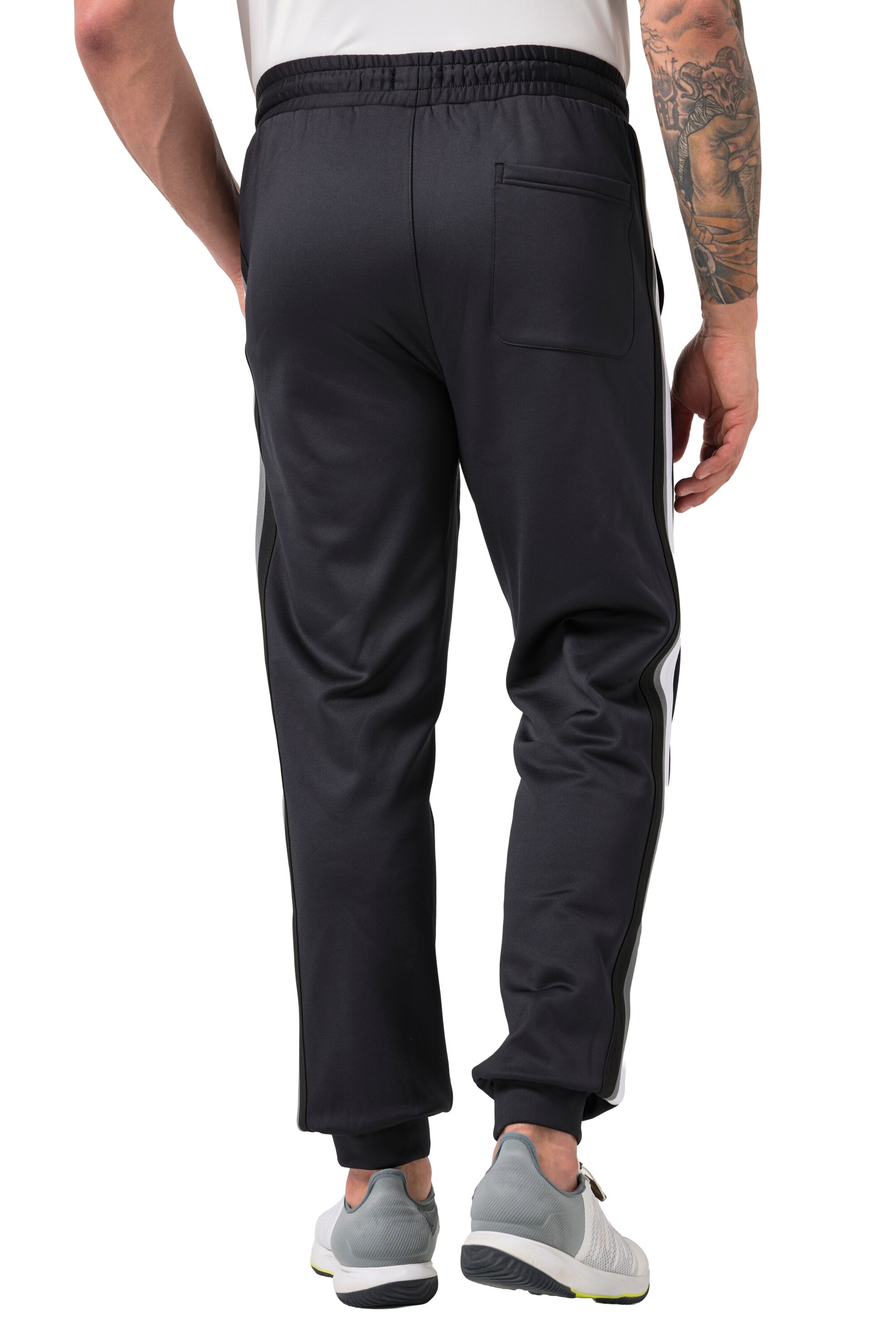 JAY-PI Tapered Sporthose in Schwarz