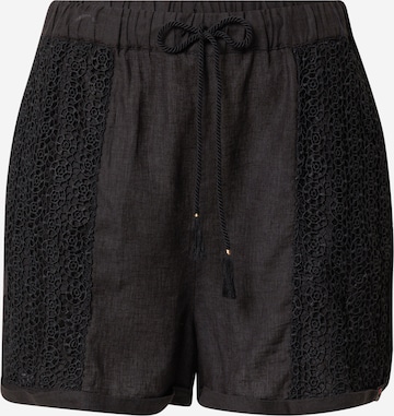 Superdry Shorts in Schwarz: predná strana