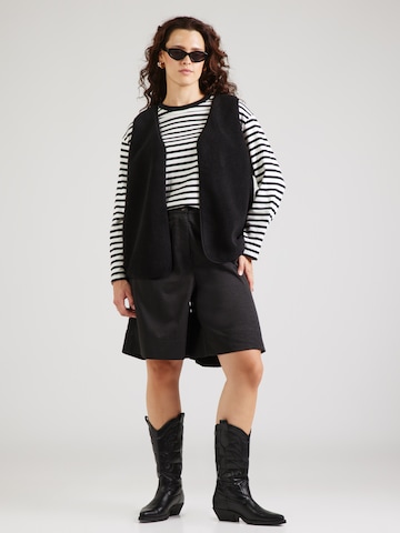 ONLY Carmakoma - Chaleco 'CARBELISA' en negro