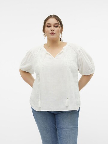 Vero Moda Curve Bluse 'KISY' i hvid: forside