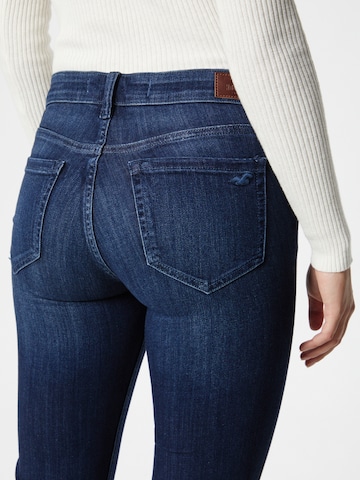 HOLLISTER Flared Jeans in Blauw