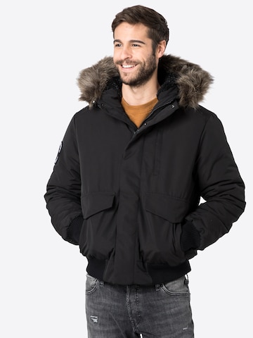 Superdry - Ajuste regular Chaqueta de invierno 'EVEREST' en negro: frente