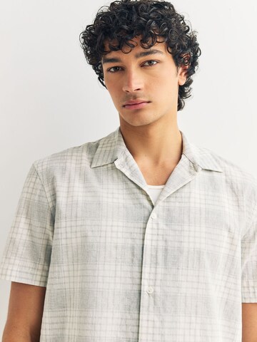 Regular fit Camicia di Next in grigio