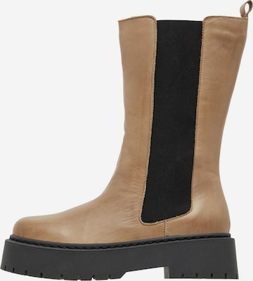 Bianco Chelsea Boots in Beige: front