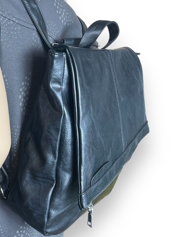 Kumixi Backpack '2in1 Rucksacktasche' in Black