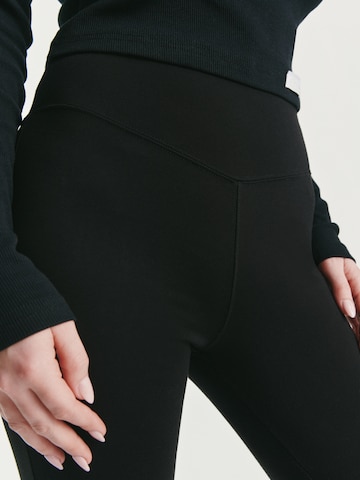 WÔNE STUDIOS regular Κολάν σε μαύρο