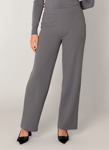 BASE LEVEL Wide leg Pants in Grey: front