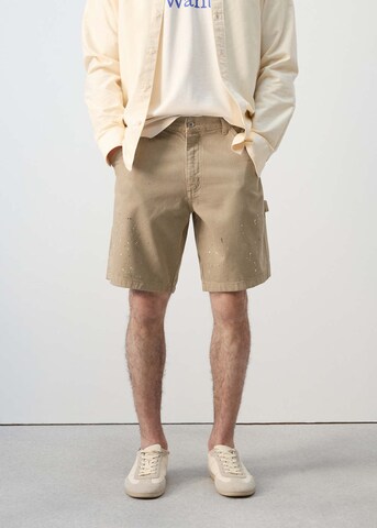 MANGO MAN Regular Chino Pants in Beige: front