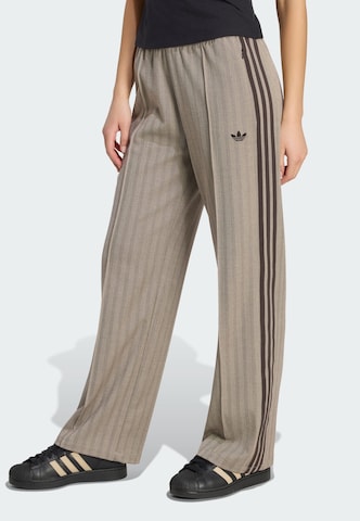 ADIDAS ORIGINALS Ohlapna forma Hlače 'CLASSIC' | rjava barva: sprednja stran
