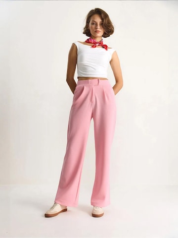 Loosefit Pantalon à pince Bianco Lucci en rose