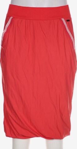 Sandwich Skirt in S in Red: front