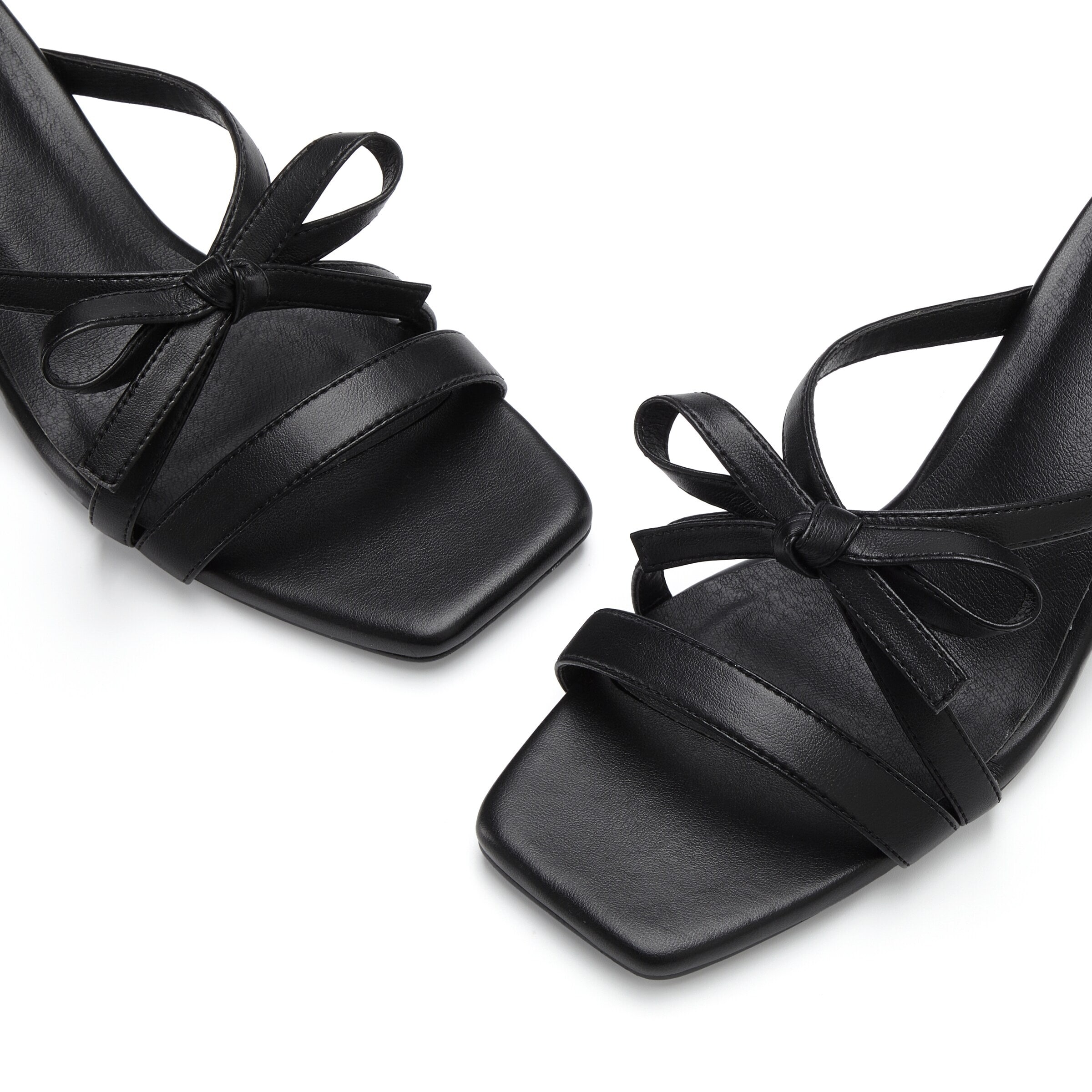 LSCN by LASCANA Pantolette i svart