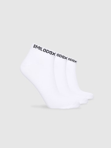 Smilodox Socks ' Sneaker' in White