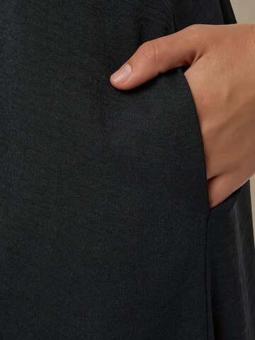 Hiccup Dress in Black