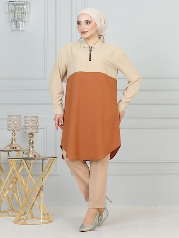 Tunique MODAMIHRAM en beige : devant