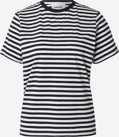 Everly Paita värissä, Tuotenäkymä