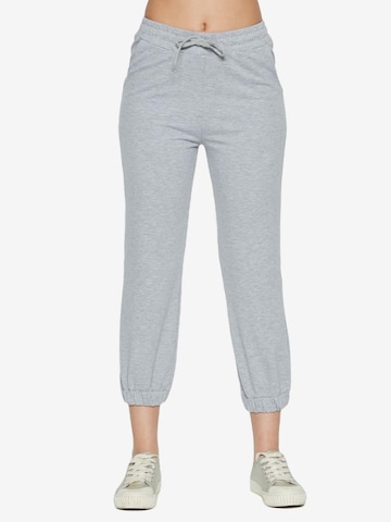 C&City Tapered Trousers in Grey: front