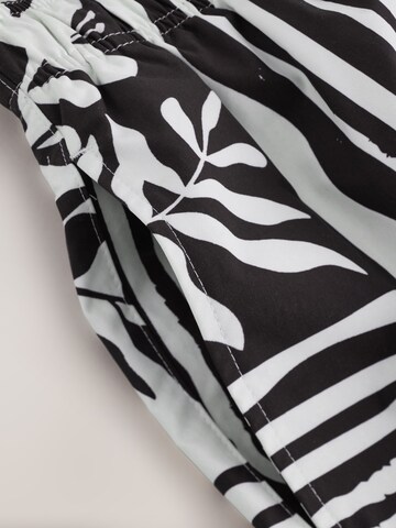 Next - Bermudas en negro