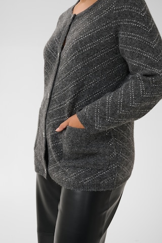Cardigan 'Hilma ' KAFFE CURVE en gris