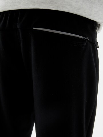 Pull&Bear Zúžený Kalhoty – černá