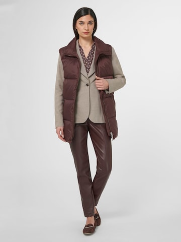 MADELEINE Weste in Braun