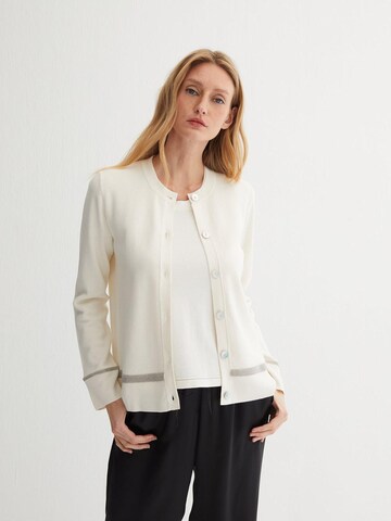 SILK & CASHMERE Knit Cardigan in White: front