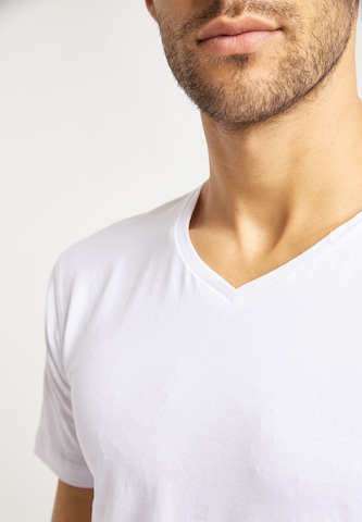 T-Shirt 'Coleman' BRUNO BANANI en blanc