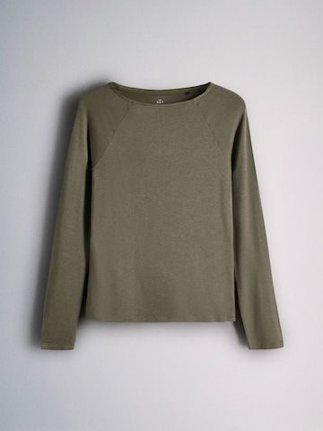 The Set Shirt in Braun