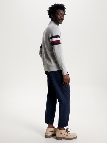 TOMMY HILFIGER Pullover in Grau