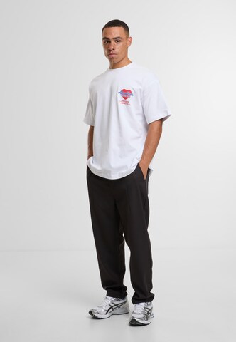 Another Cotton Lab T-Shirt 'Late Delivery' in Weiß