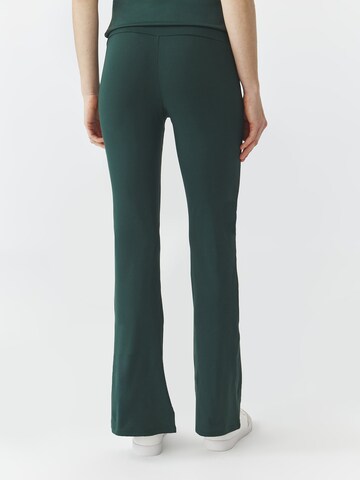 Bootcut Pantaloni 'Olis' di TATUUM in verde